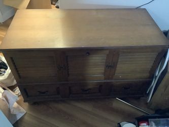 Vintage 1966 Maple Virginia Made by Lane Cedar Chest Bottom Velvet Lined Drawer