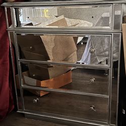 Mirrored drawers