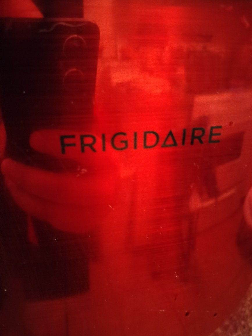 Frigidaire Portable Ice Maker