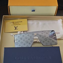 Louis Vuitton Sunglasses 