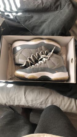 Cool Grey 11 size 8.5