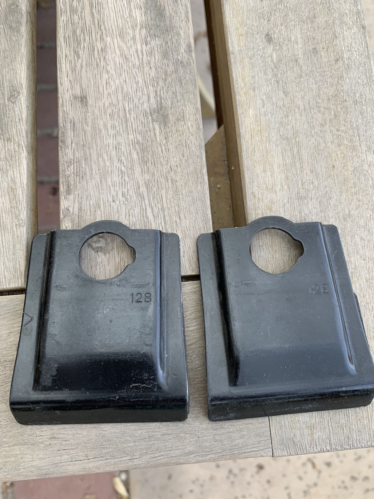 Yakima Q128 Clips (pair)