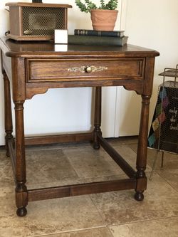 Mid Century Hekman Side Table