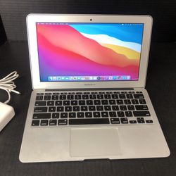 MacBook Air 11-inch Mid 2013 128 flash storage 4 gb ram 1.3 Ghz dual-core i5 Operating Systems Big Sur no offers or trades please!!