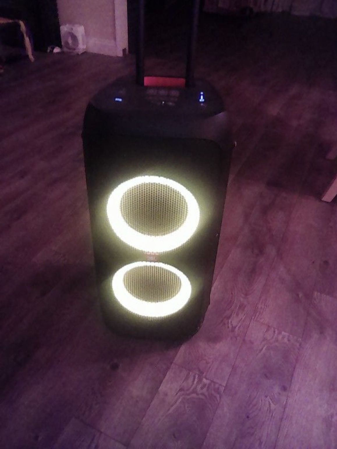 JBL partybox