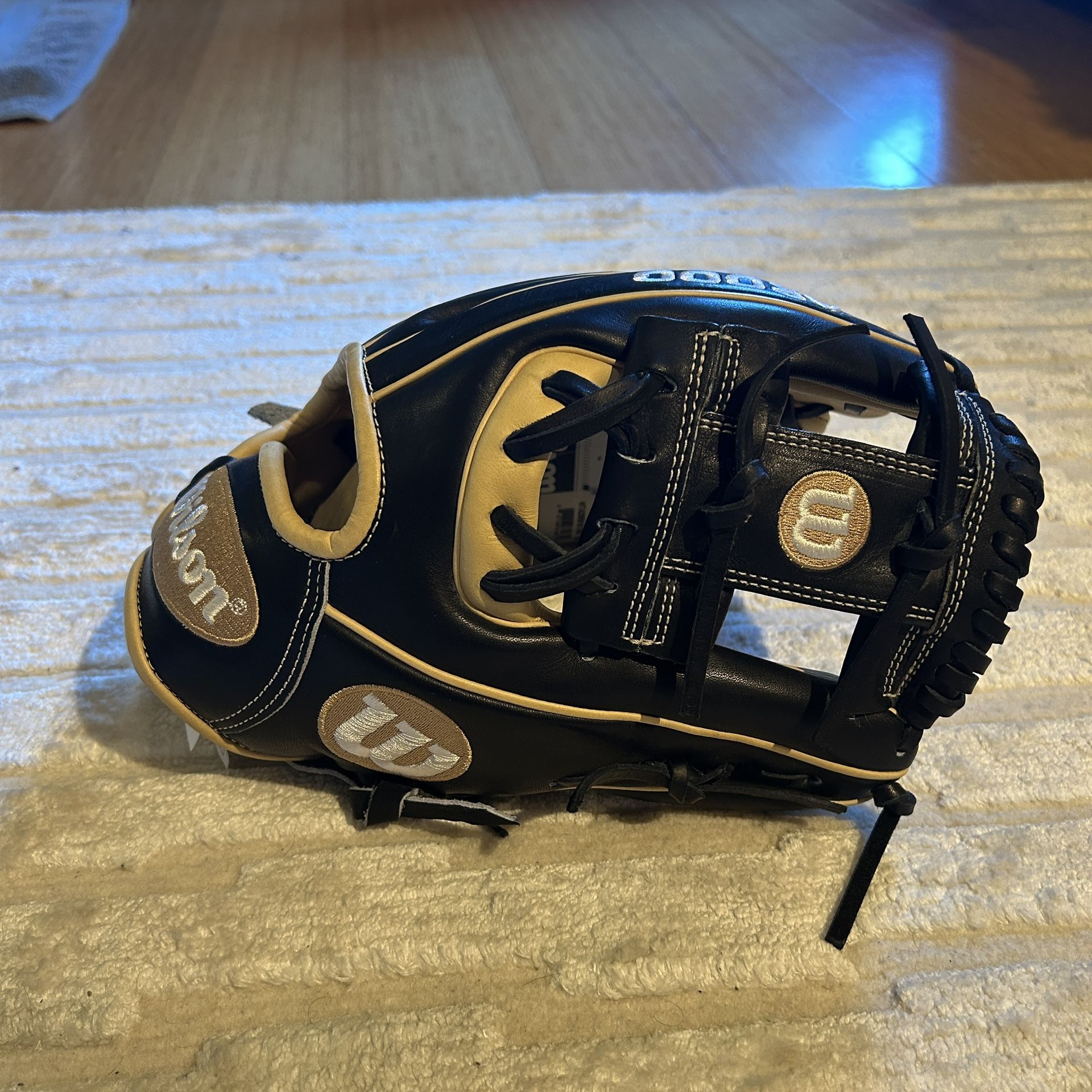 Brand New Wilson A2000 1786 Baseball Glove