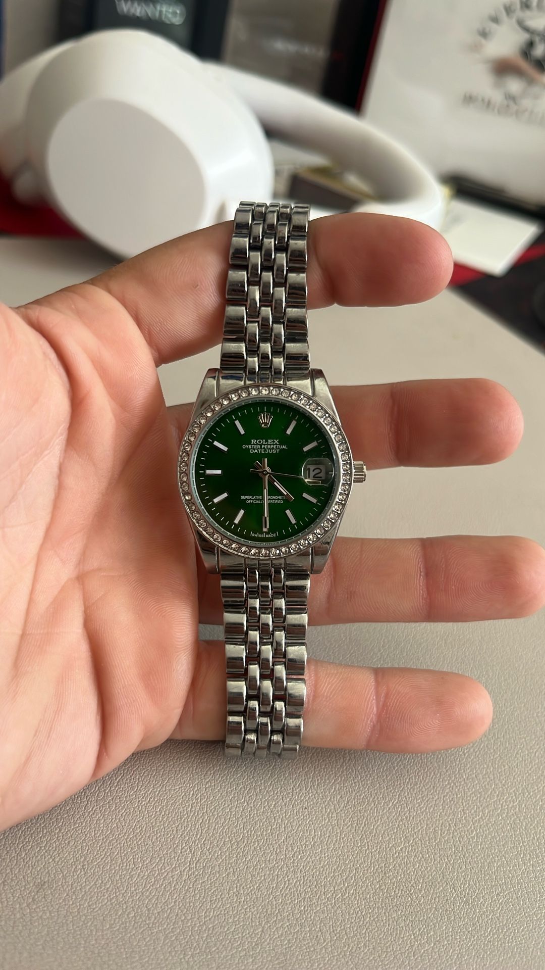 Womans Watch 1;1