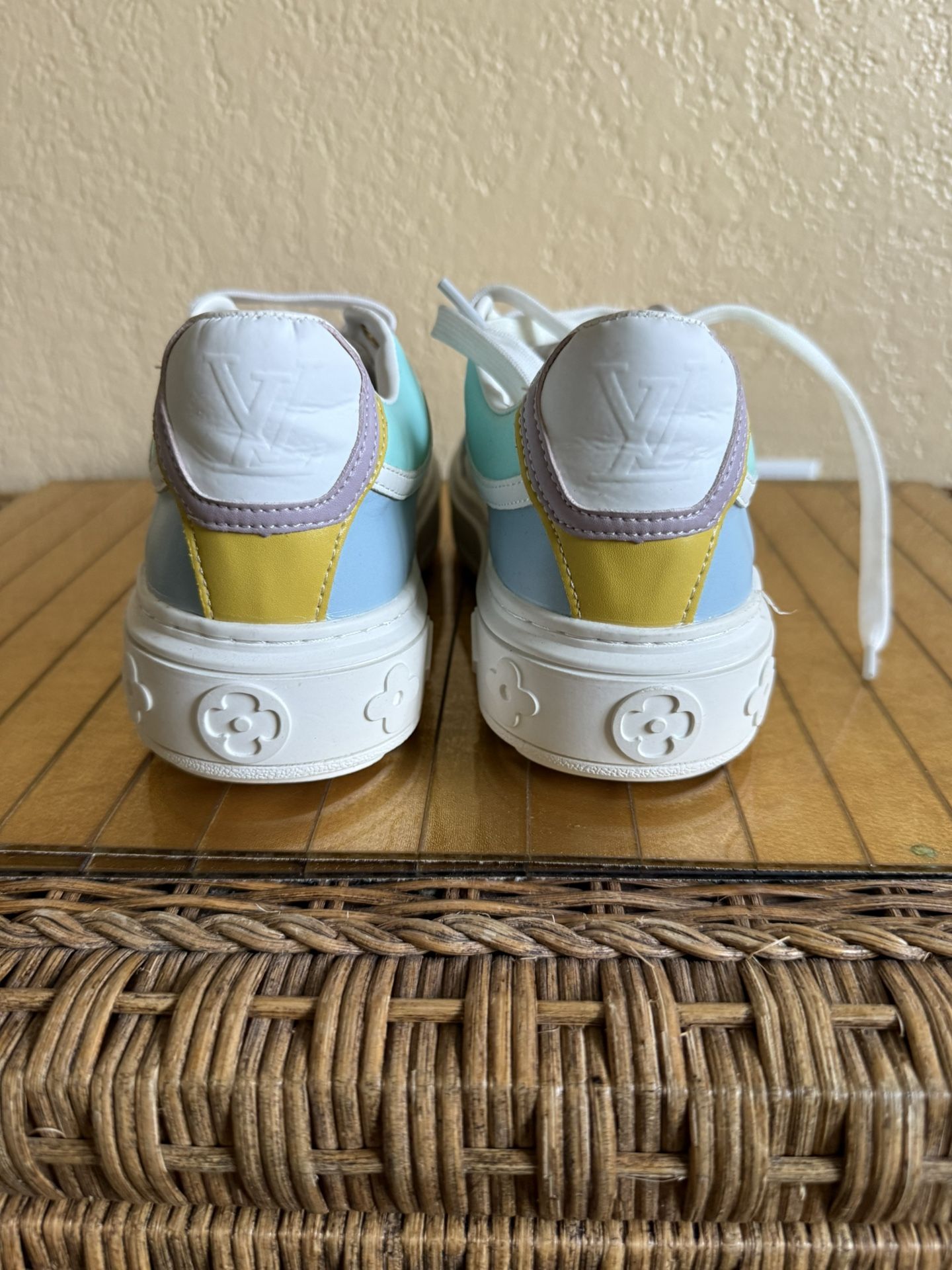 Nib Louis Vuitton sneaker, tennis shoe running sport women’s