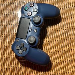 PlayStation 4 controller