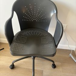 IKEA Gray Roberget Swivel Chair 
