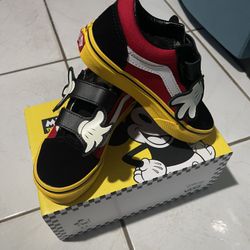Mickey Vans 