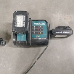 Makita 18 volt Charger With Two Batteries