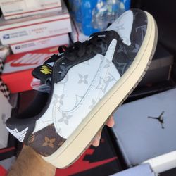 Air Jordan 1 Low 'Low' Size 7 Mens