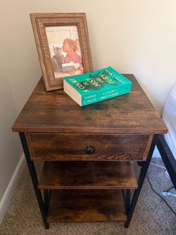 Night stands set of two.
