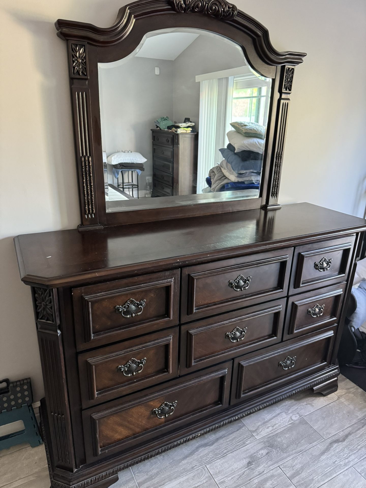 Dresser With Mirror And Nightstand 