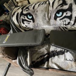 Weight Bench With 4 Bars And 200lbs Of Weights