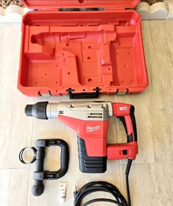 Milwaukee SDS MAX Demolition Hammer 5546-21