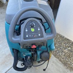 Auto Scrober Tennant T500