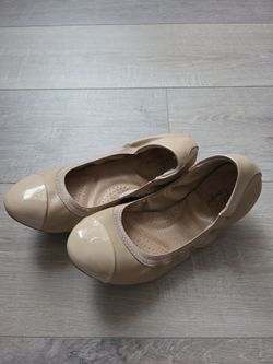 Size 7.5W Dexflex Comfort Claire Scrunch Ballet Flats