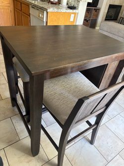 Dinning table