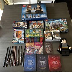 Lot Of Harry Potter Items 