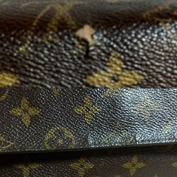 Authentic Louis Vuitton Mini Looping Bag for Sale in Pompano