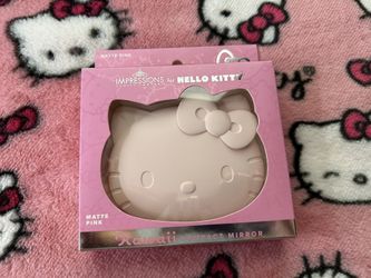 New Beautiful Pink  Bigger Hello Kitty Mirror 🎀