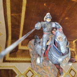 10 " X 9" MEDIEVAL KNIGHT ON HORSE ACTION FIGURE
