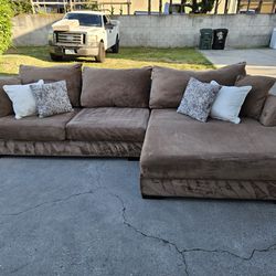 Sectional Sofa (Delivery Available)