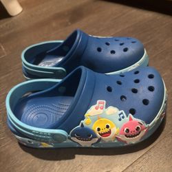 Baby Shark Crocs