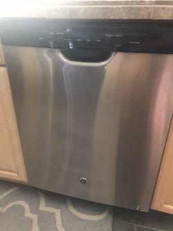 GE STAINLESS STEEL DISHWASHER $200