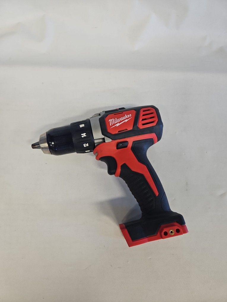 Milwaukee 2606-20 M18 Compact 1/2" Cordless Drill Driver TOOL ONLY 814512-2