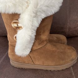 Brown suede fur boots