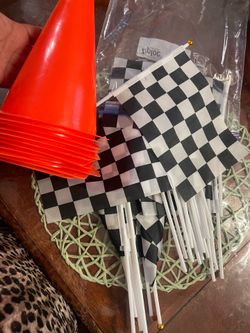 Race decor