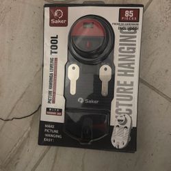 Picture Hanging And Leveling Tool
