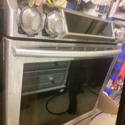4 Burner & A Warmer, Samsung Electric Stovetop Asking $350. Cash & Carry 