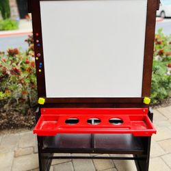 Art Easel 🖼️
