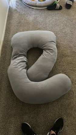 Pregnancy pillow