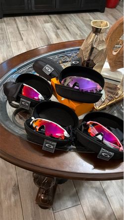 OAKLEYS