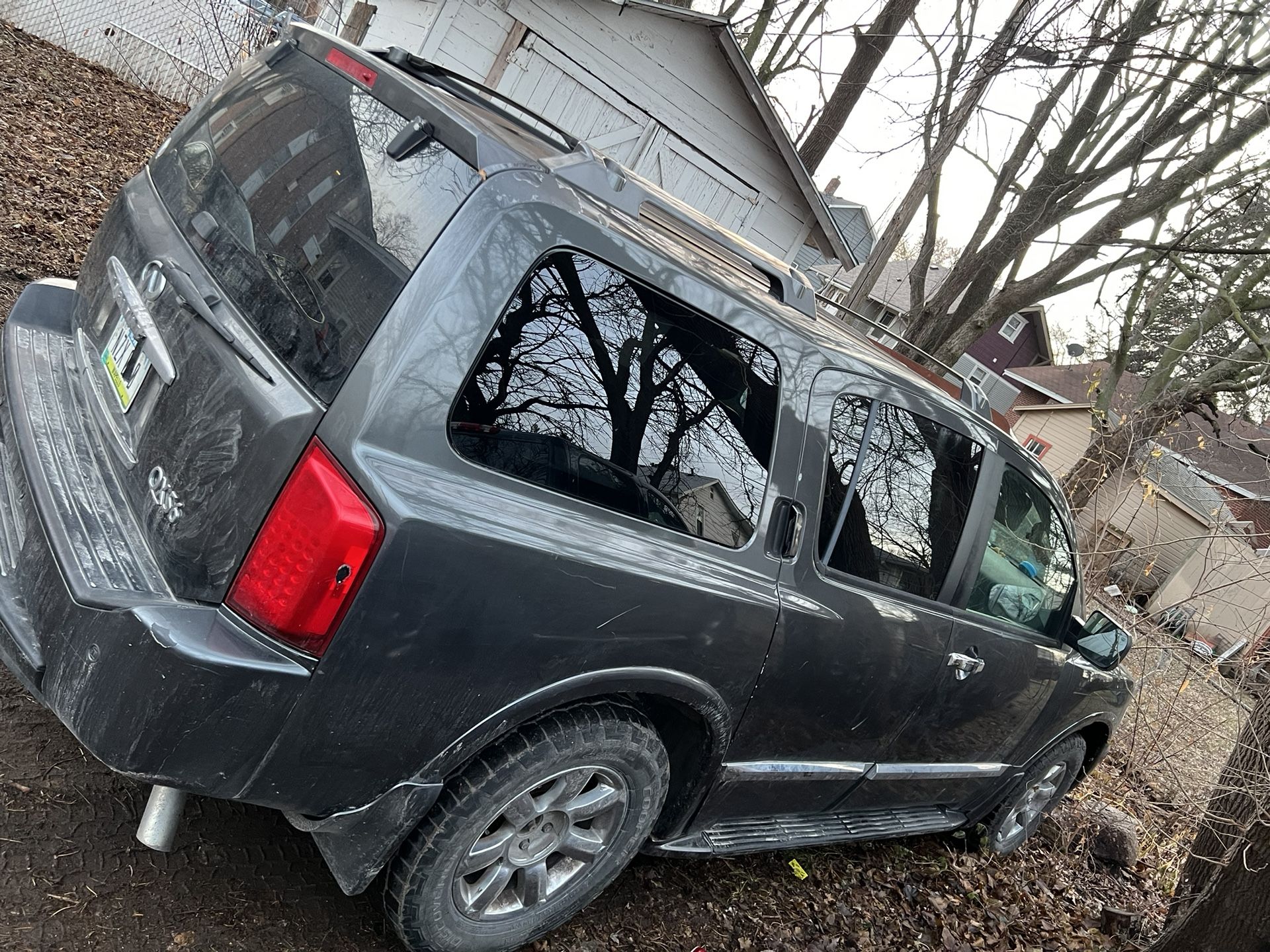 2005 Infiniti Qx56
