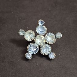 Vintage Mid 20th Century Light Blue Rhinestone Brooch - Prong Set Atomic Starburst Design On Silvertone 1.25"