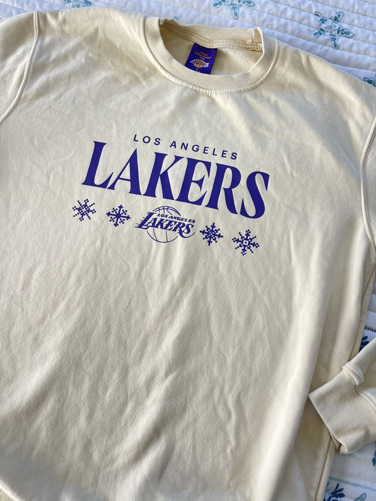 NBA Basketball Los Angeles LA Lakers Holiday Sweater Crewneck Sweatshirt XL