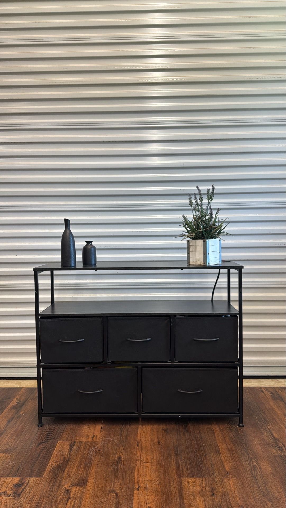 Storage table