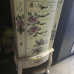 Jewelry Cabinet w/mirror