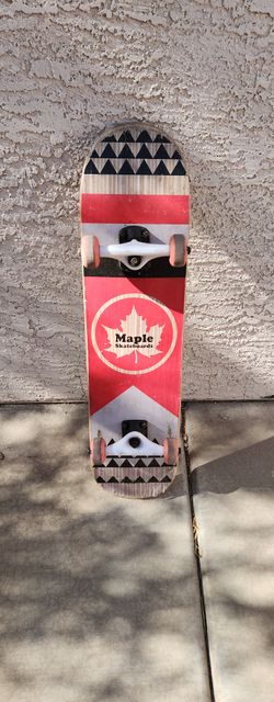 Maple Skateboard 🛹 🍁 