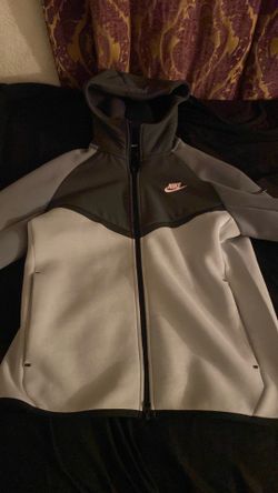 Nike tech