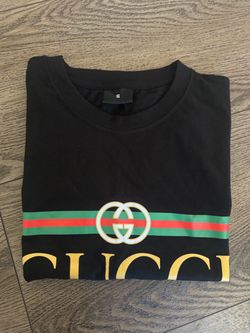 Black t shirt