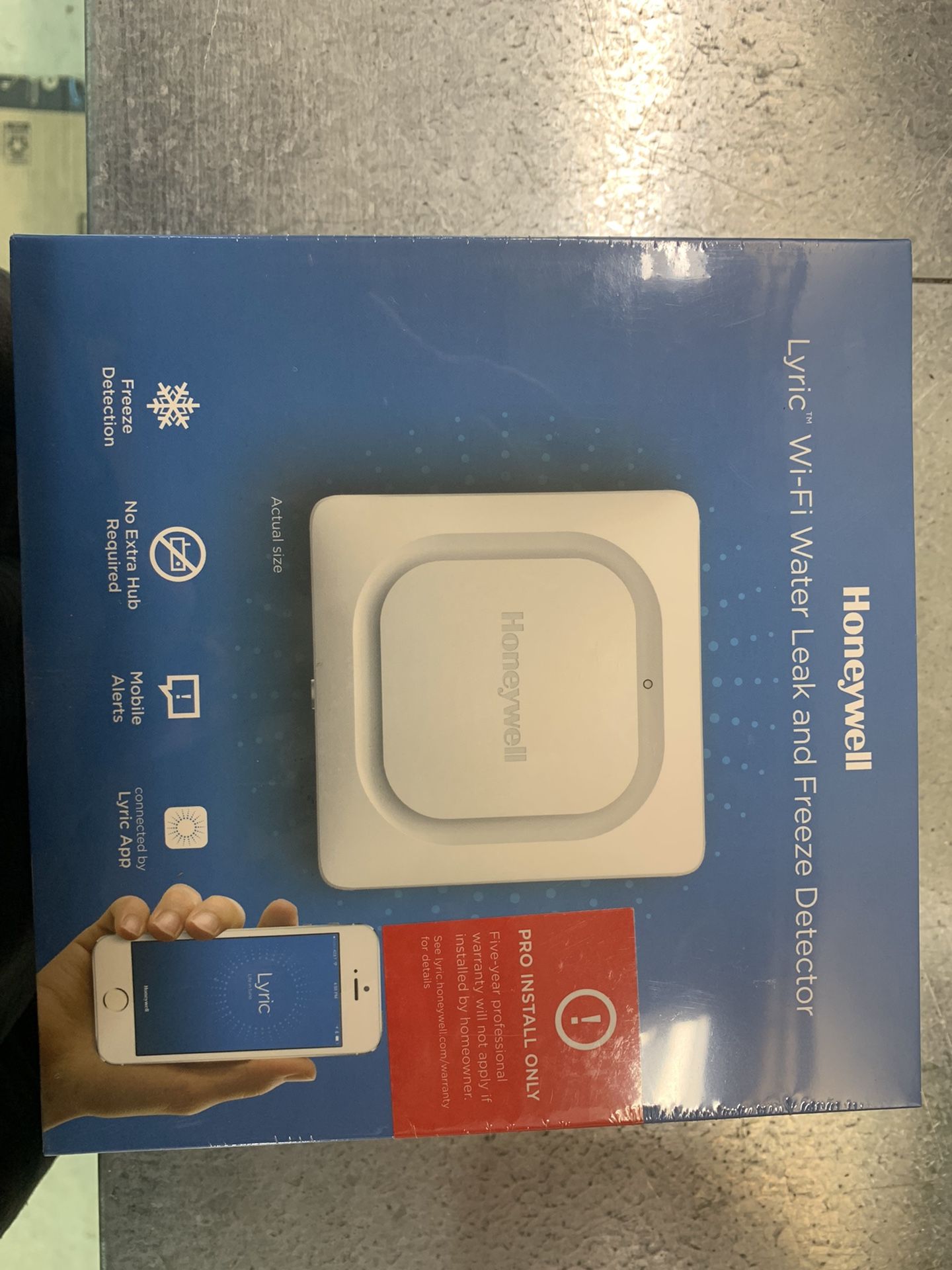 Honeywell WiFi Water Leak And Freeze Detector
