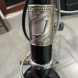 James Citizen 1 Bicycle  17 Inch frame size  Carbon steel frame  700c wheels  Like new