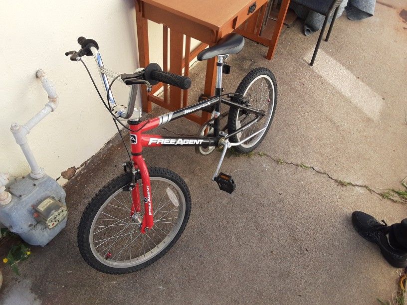 FreeAgent Maverick BMX